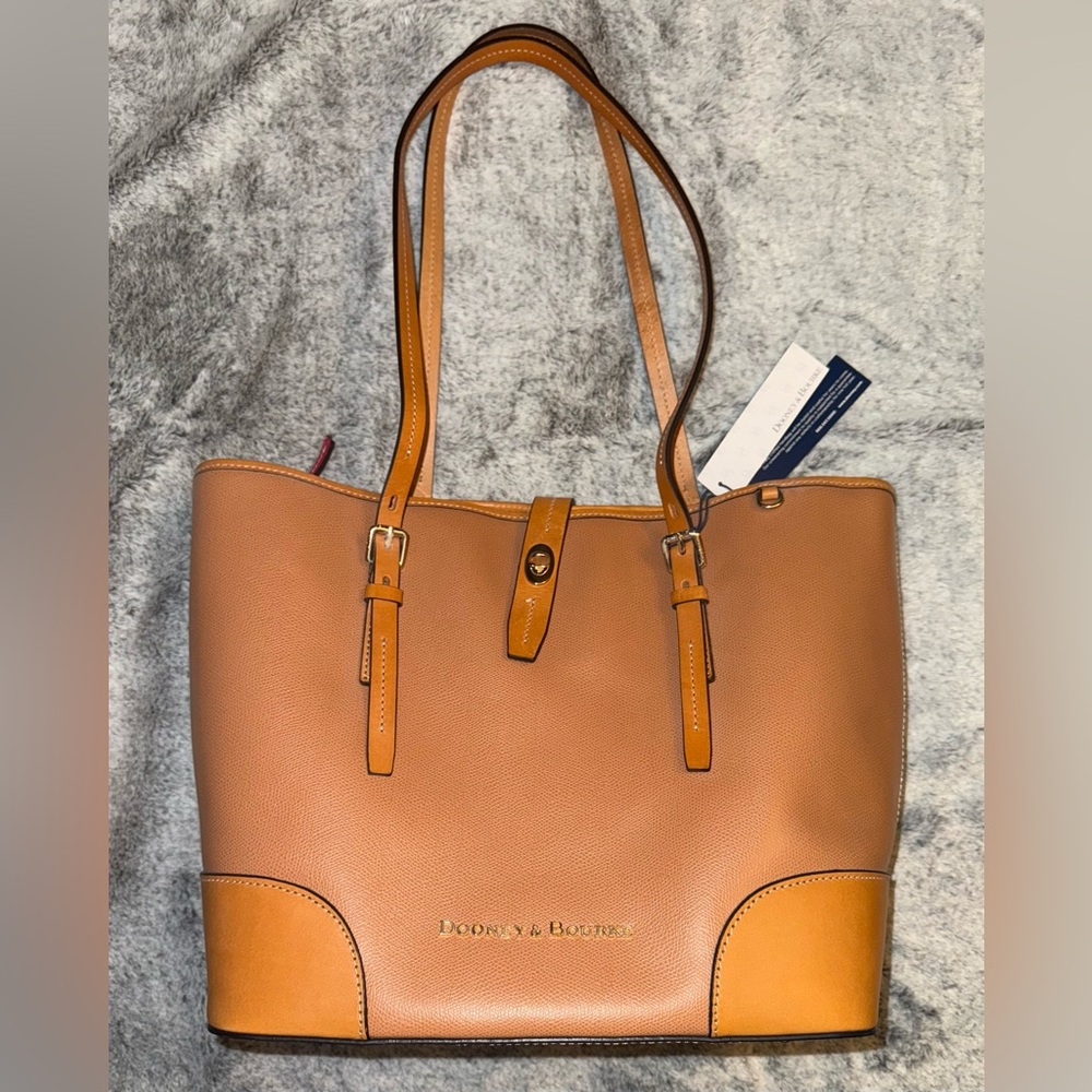 NWT-Dooney & Bourke-Dover Tote Bag in Caramel